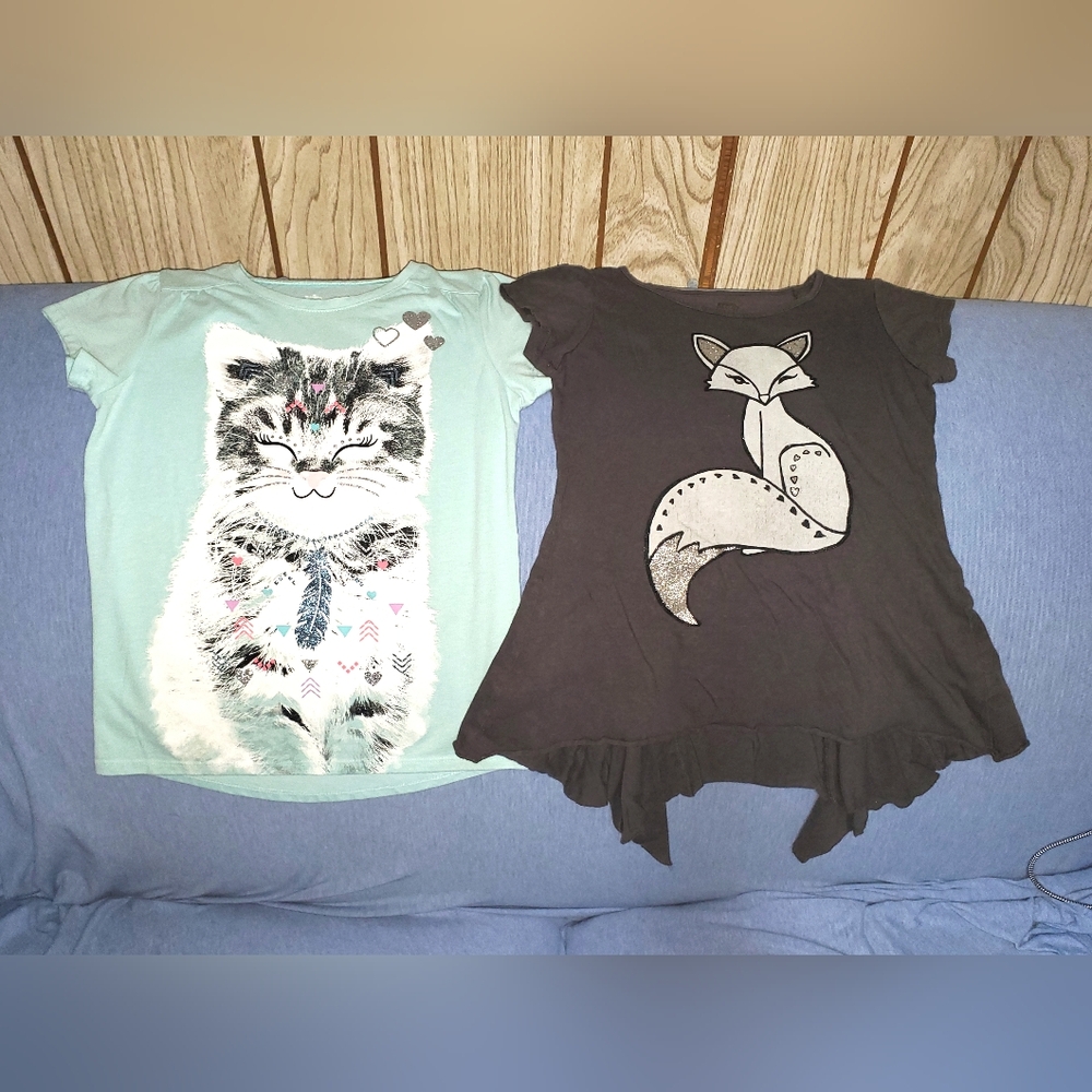 SET of 2, Girls Animal Character Shirts, size 8